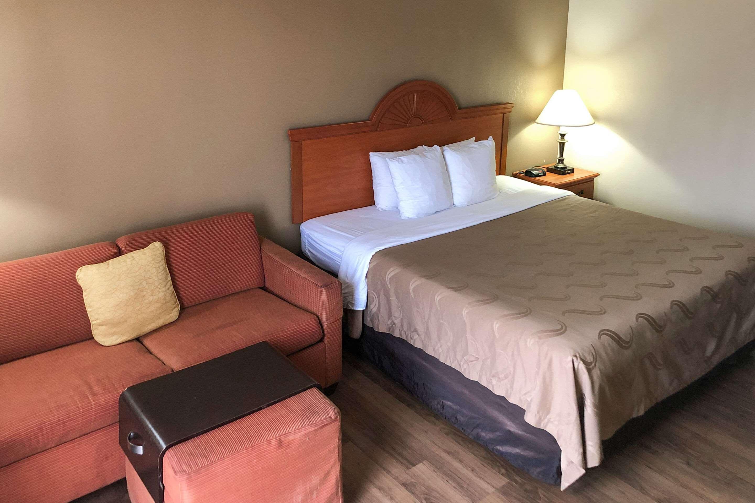 Quality Inn Near Joint Base Andrews-Washington Area Camp Springs Bagian luar foto