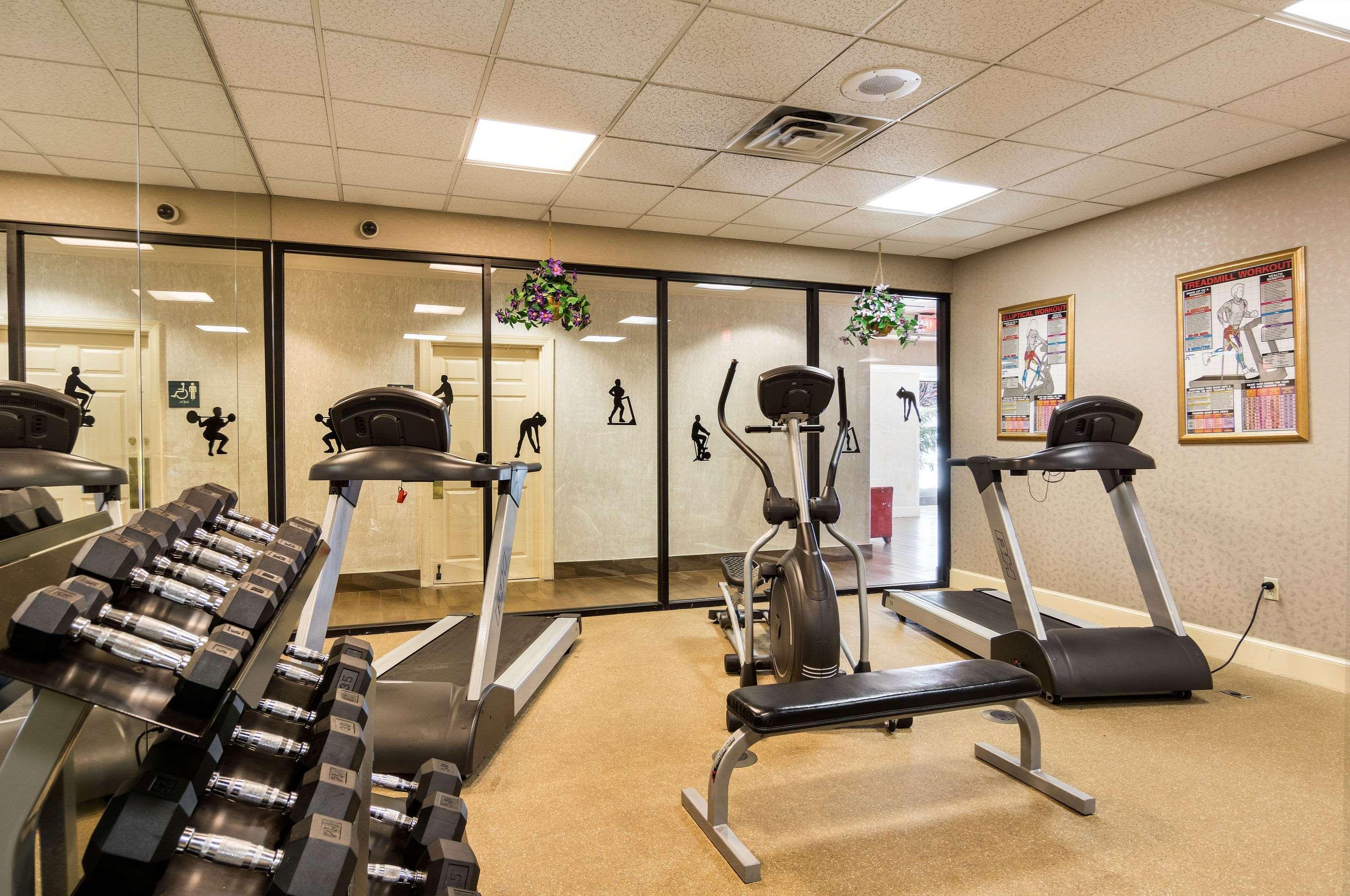 Quality Inn Near Joint Base Andrews-Washington Area Camp Springs Bagian luar foto